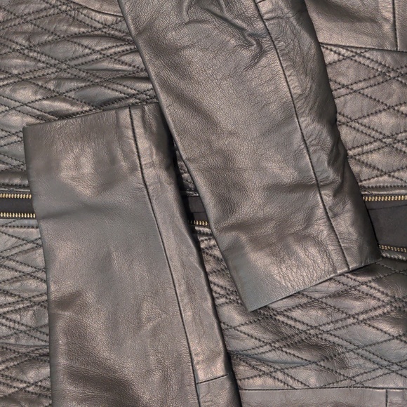 hinge Quilted Leather Jacket - Picture 9 of 10